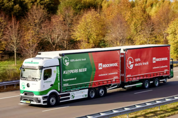 Duurzaam transport met elektrische vrachtwagen